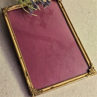 dekoreret-kant-hjoerner-vintage-messing-fotoramme-billedramme-buet-glas